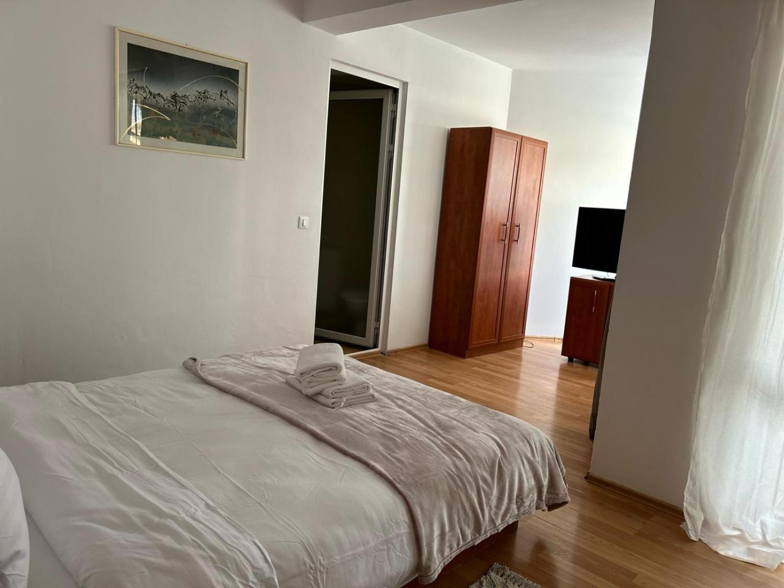 Ambra Room'S Brașov Exterior foto